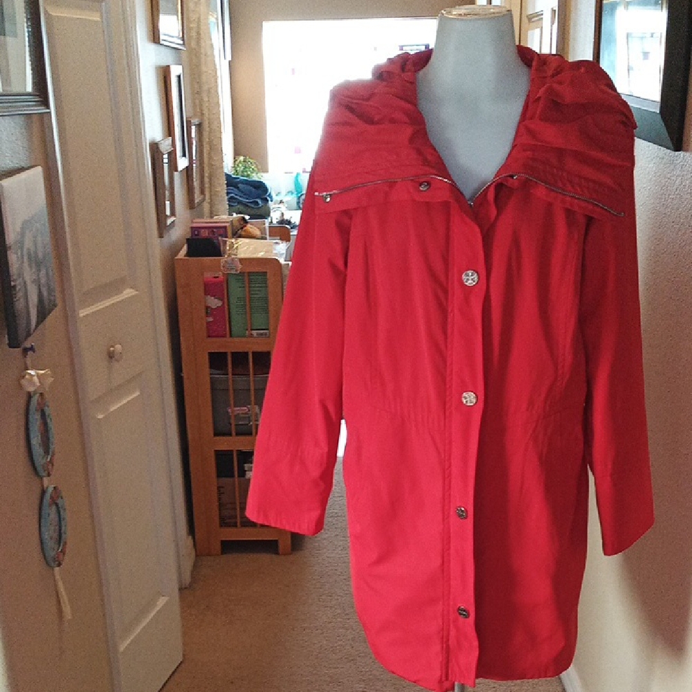 BNWOT Preta Lobue Women's Red Hooded Long Jacket/ Coat Large